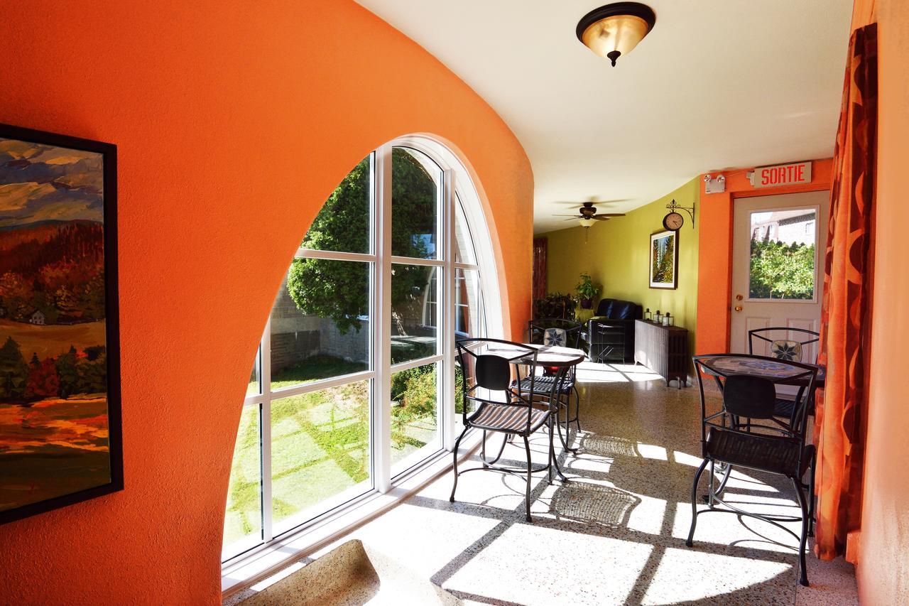 Auberge Le St-Georges Chicoutimi Exteriör bild