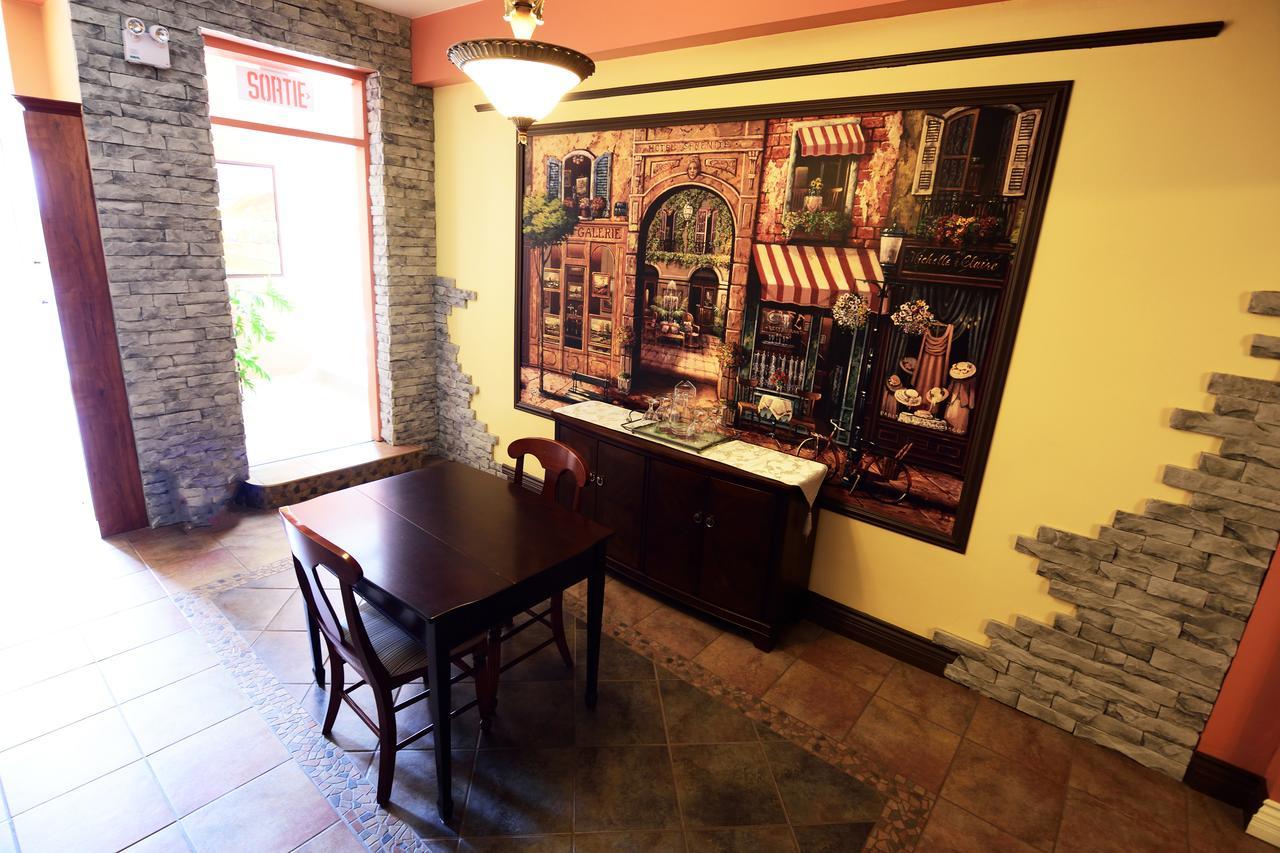 Auberge Le St-Georges Chicoutimi Exteriör bild