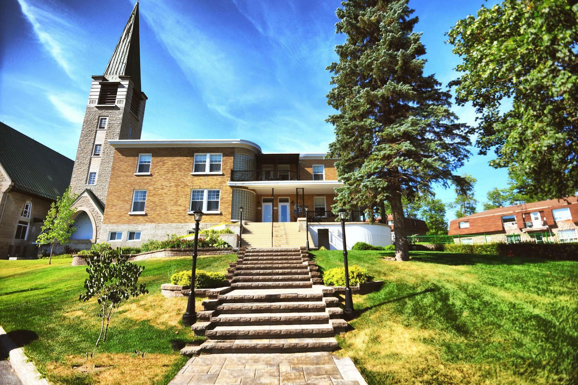 Auberge Le St-Georges Chicoutimi Exteriör bild