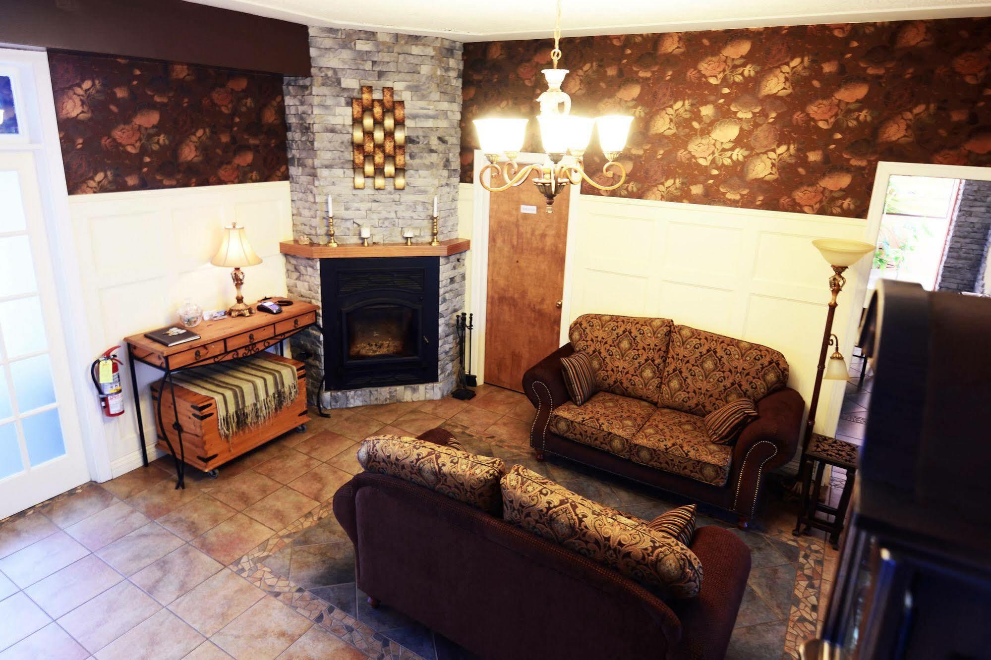 Auberge Le St-Georges Chicoutimi Exteriör bild